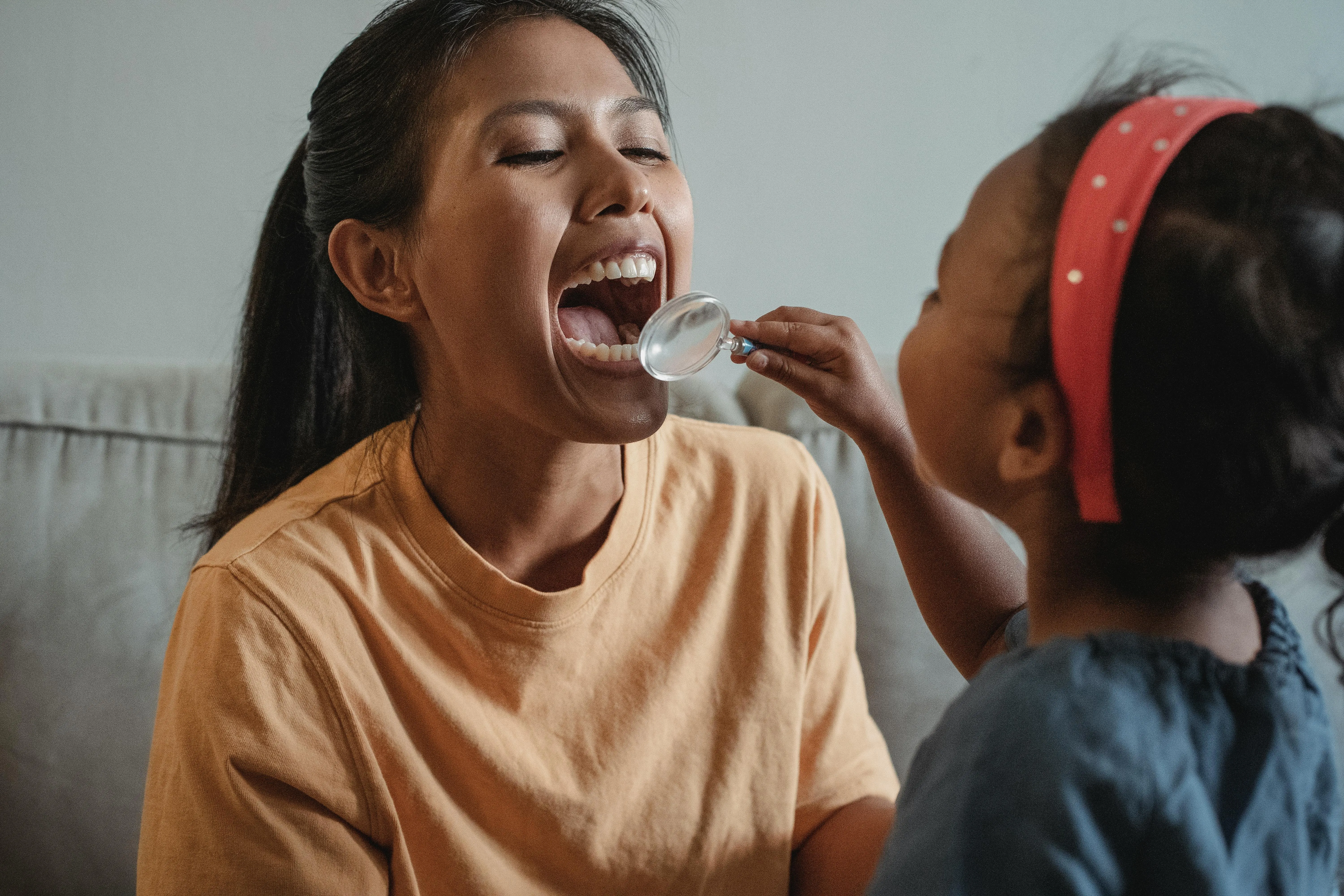 how many teeth do adults have