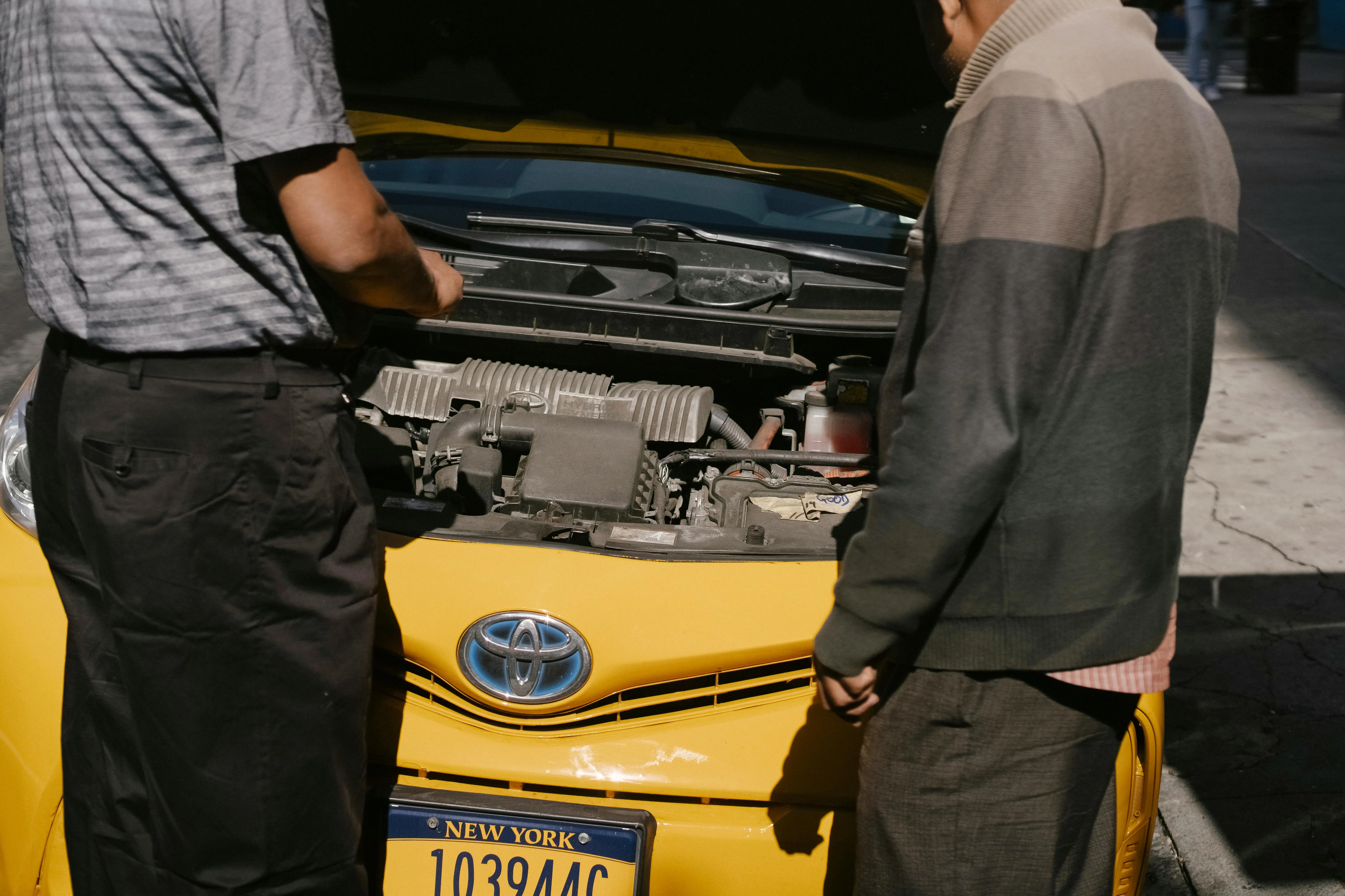 how to check transmission fluid