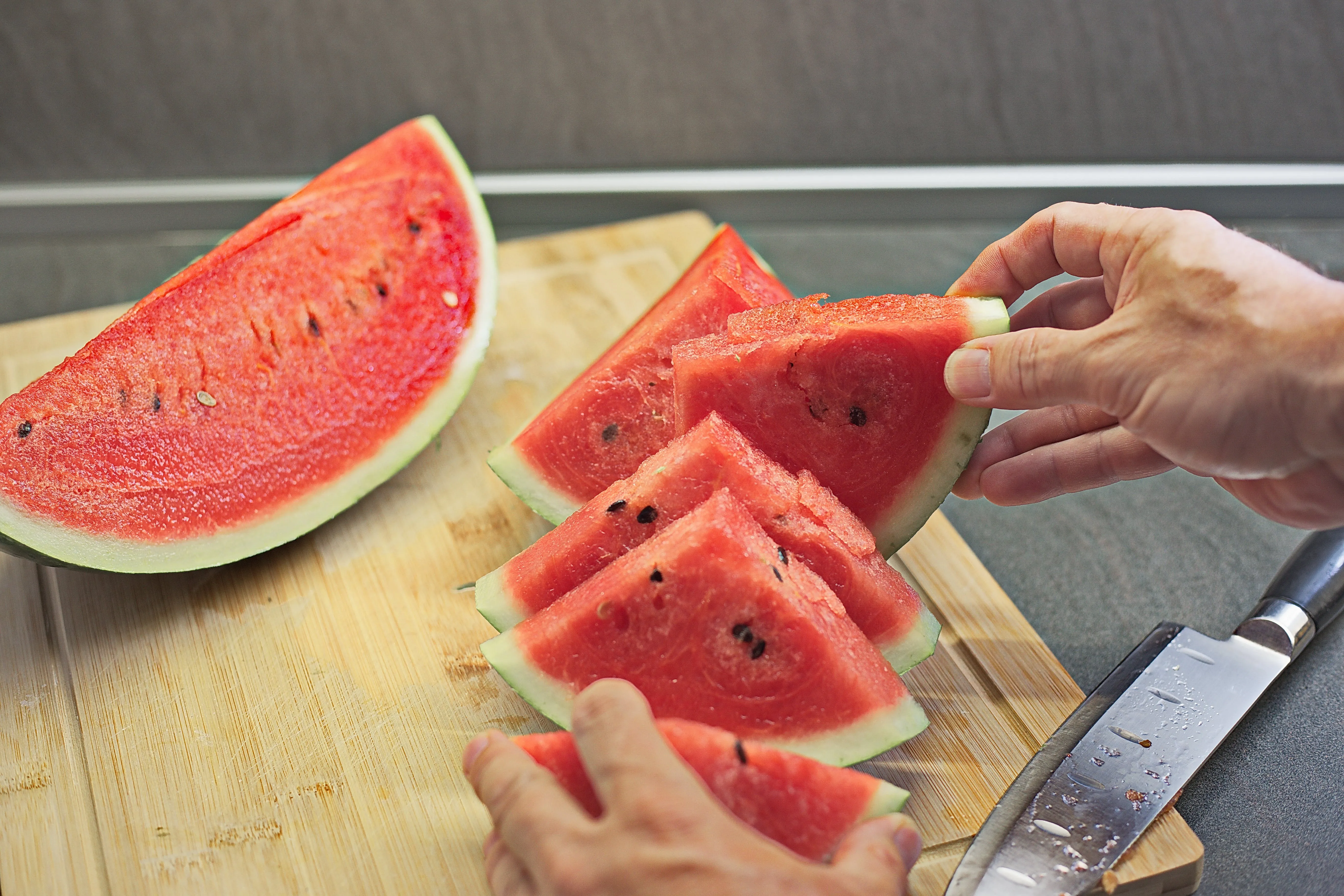 how to cut a watermelon