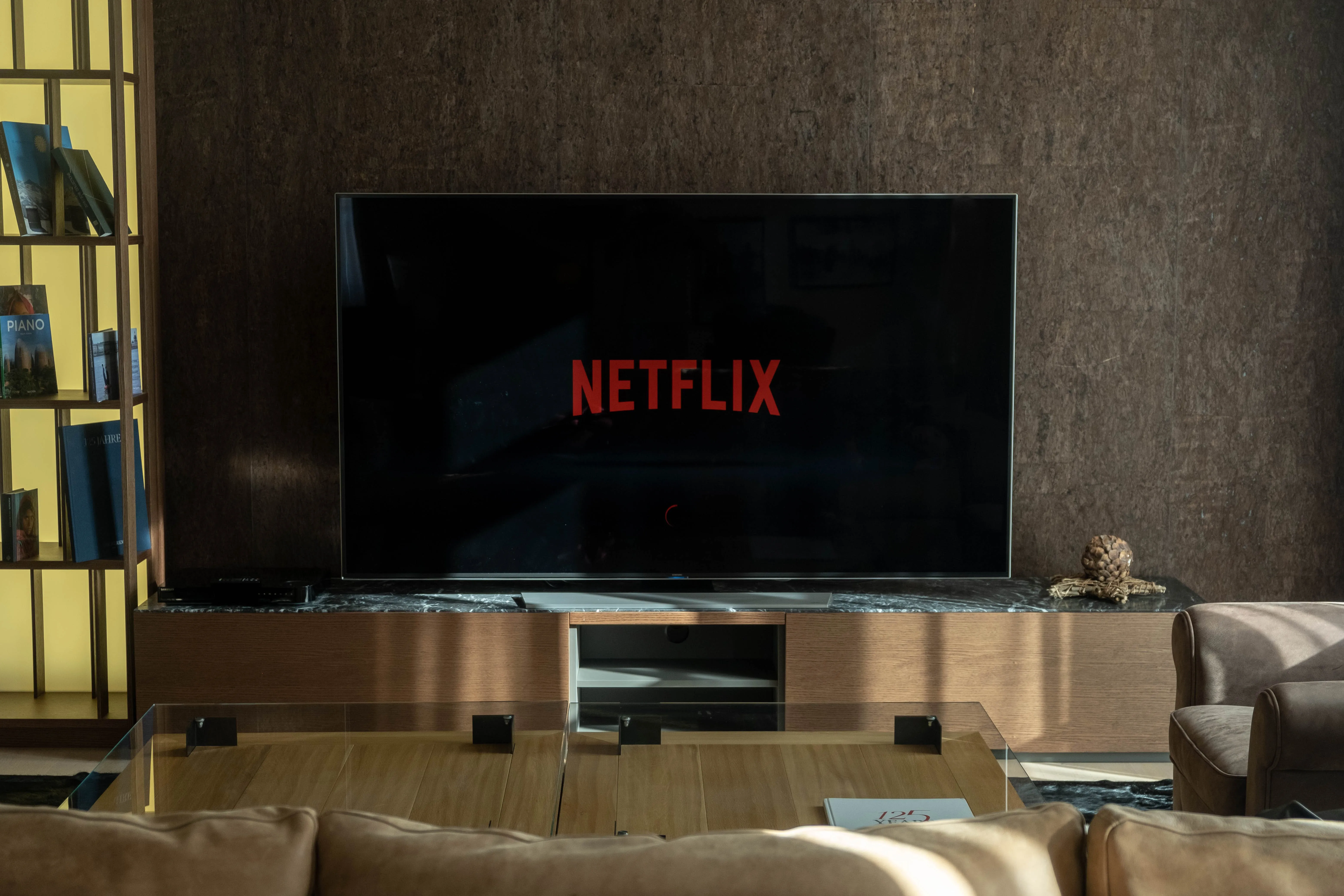 how to log out of netflix on tv