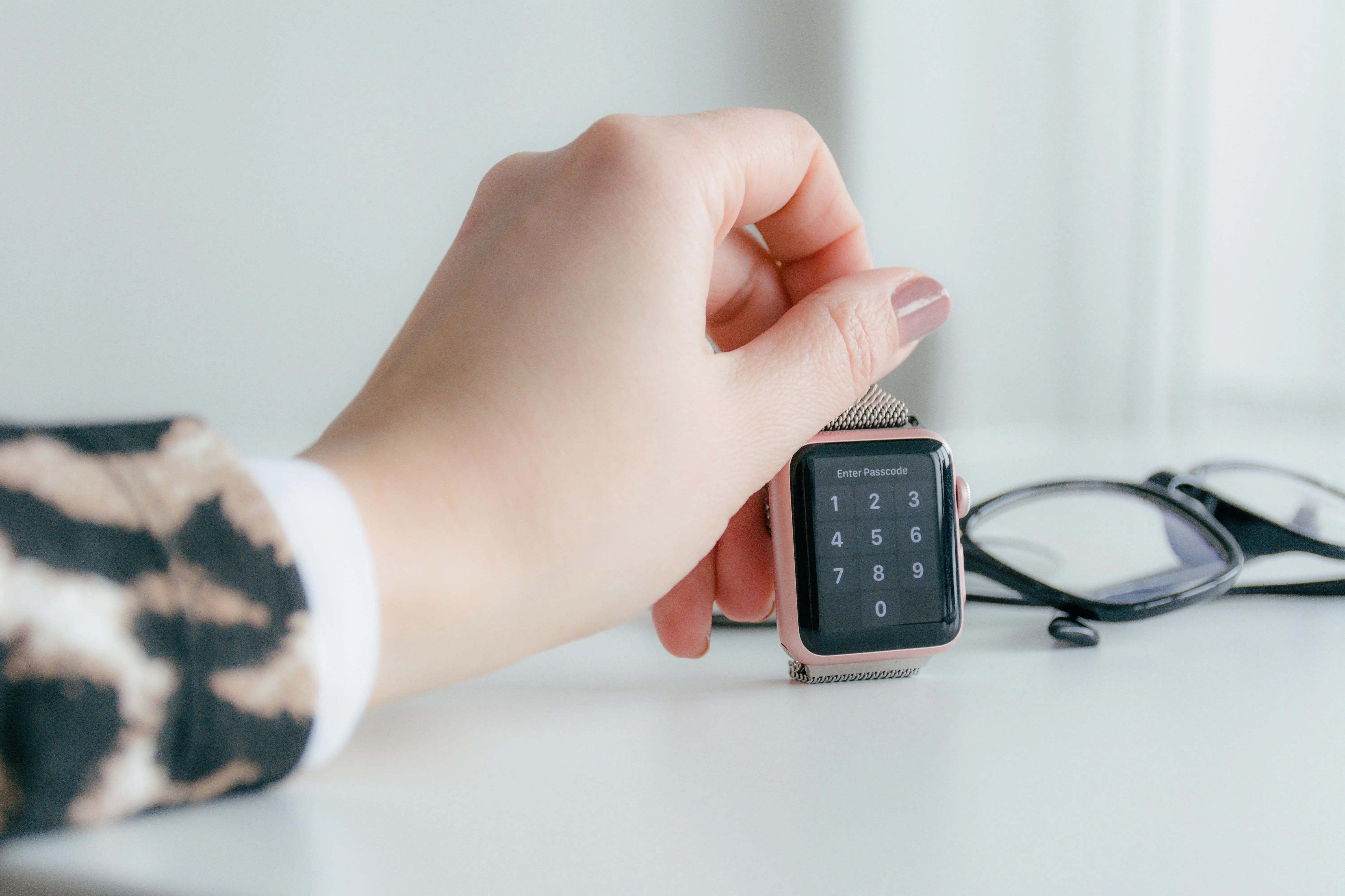 how to restart apple watch